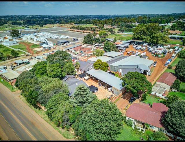 12,140M² WORKSHOP FOR SALE IN BREDELL
